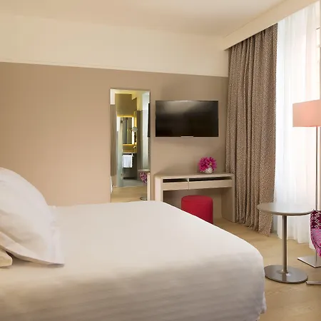 Oceania L'hotel De France Hotel 4*