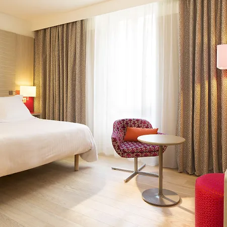 Oceania L'hotel De France 4*