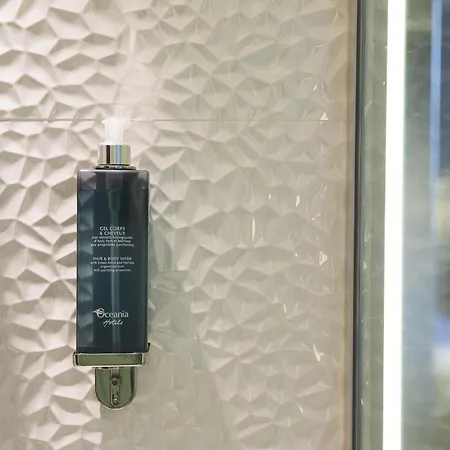 Oceania L'hôtel De France Hotel