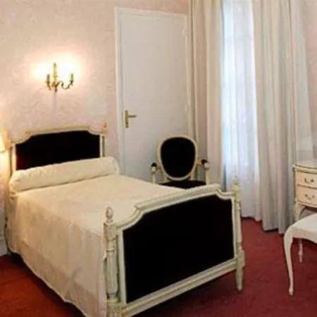 Oceania L'hôtel De France Hotel