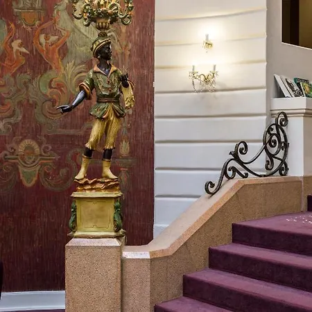 Hotell Oceania L'hotel De France 4*