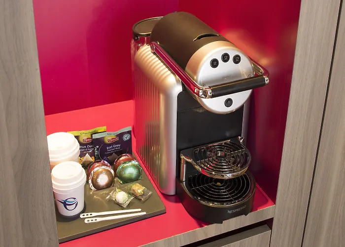 Oceania L'hotel De France 4*